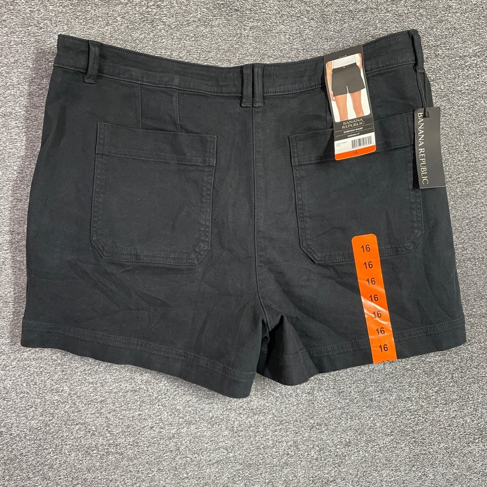 Banana Republic Everyday Shorts Black 4 Inch Inseam Size 16 NWT